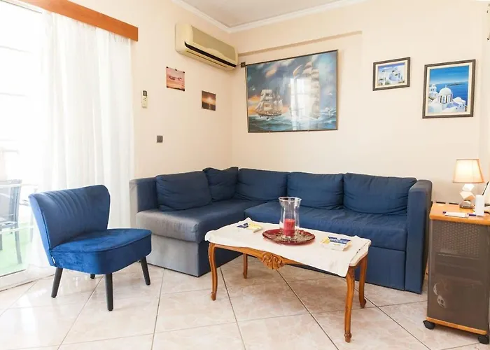 Cute One Bedroom Apartment In Pireas