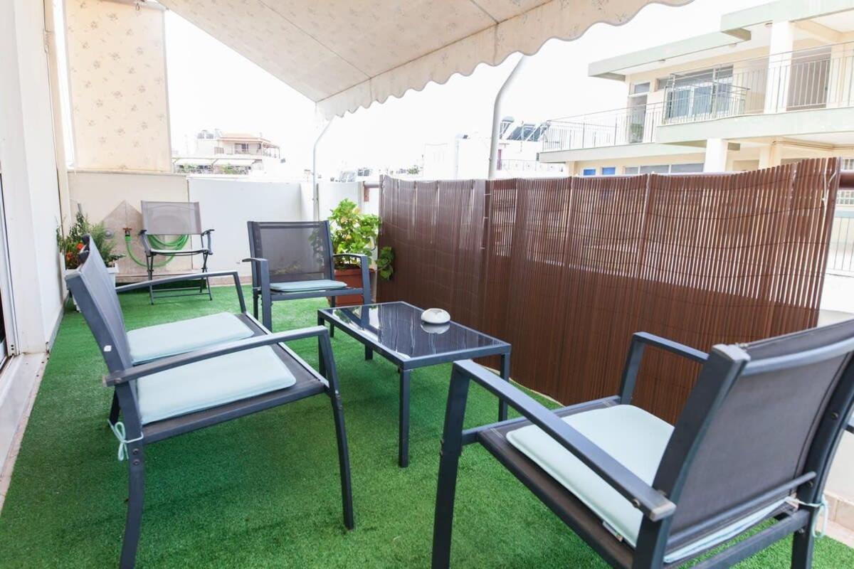 Cute One Bedroom In Pireas